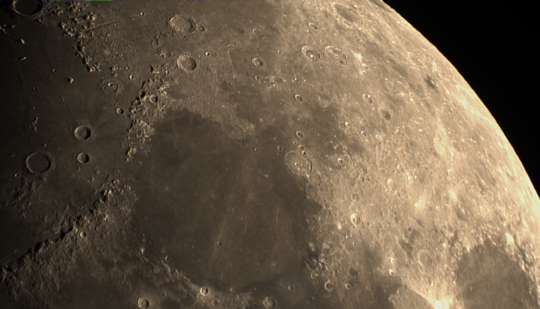 2021-08-16-2000 1-Moon Lapl5 Ap15706 Conv 1